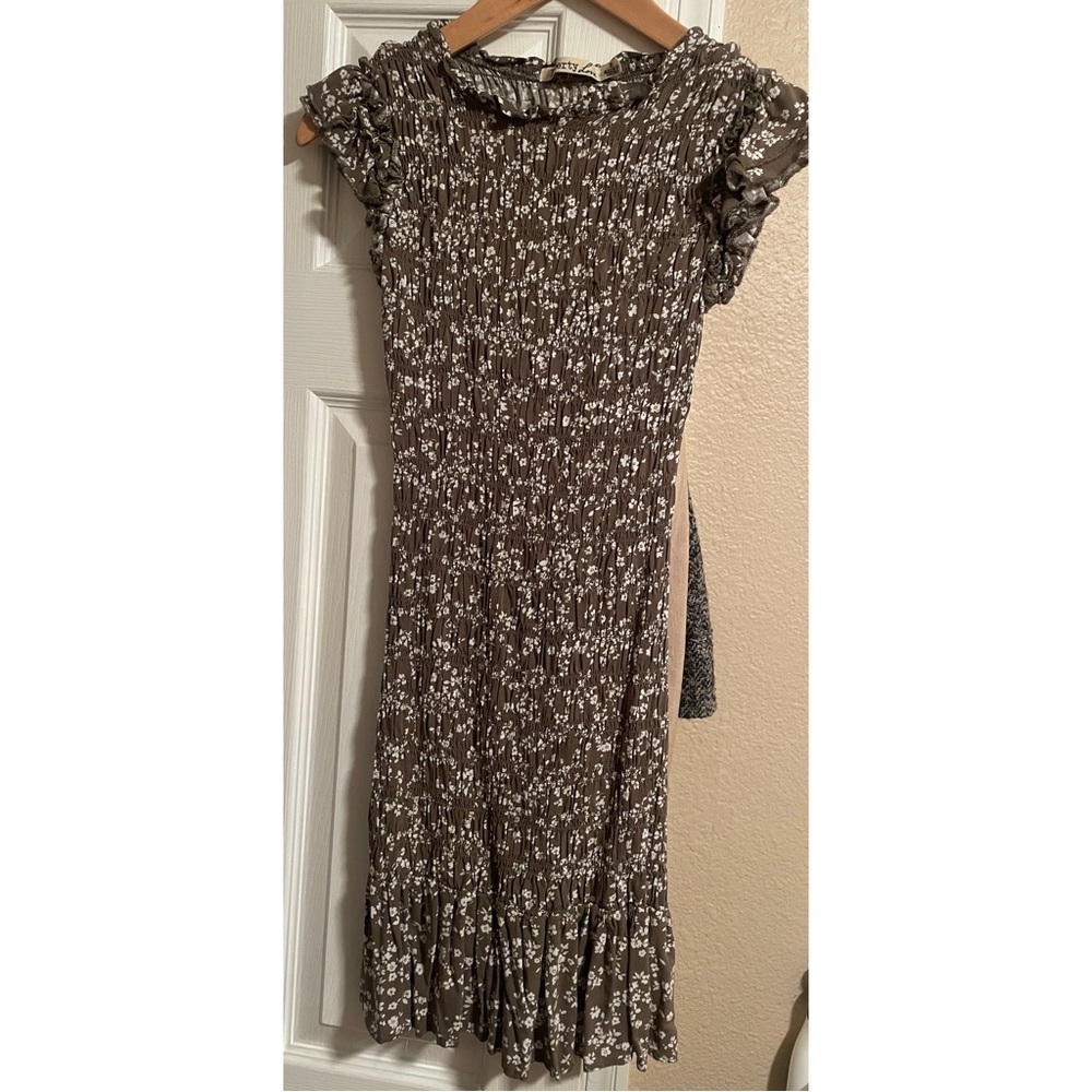 Cute Grayish Green Stretchy Ruffle Dress 🩶💚